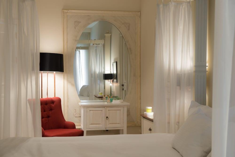 Hotel Herods By The Tel Aviv