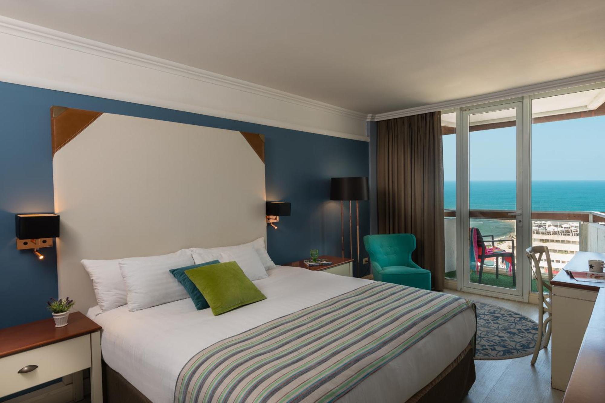 Hotel Herods By The Tel Aviv