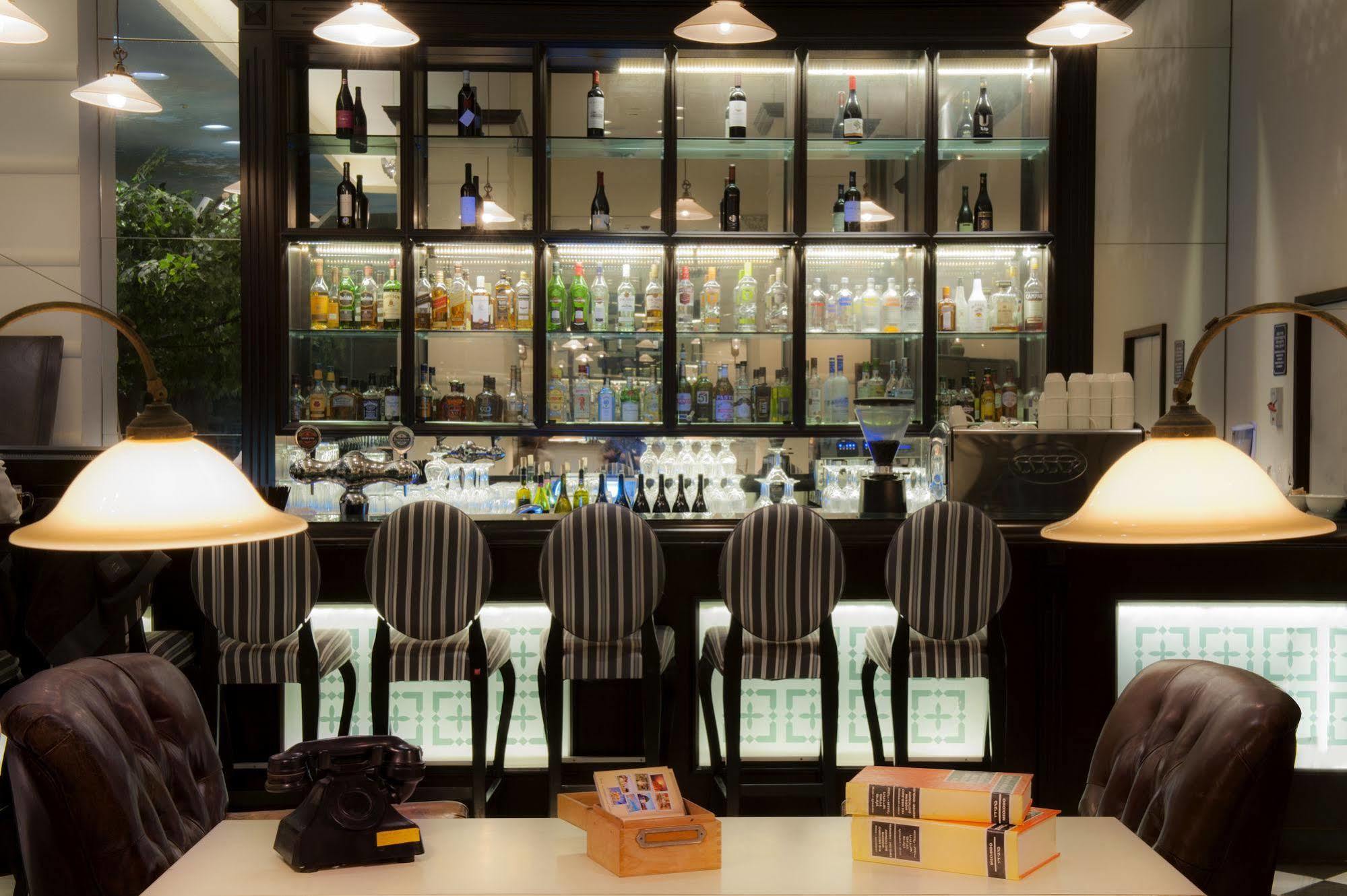 Herods By The Hotel Tel Aviv
